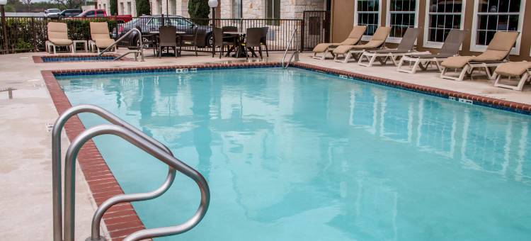 纽布朗费尔斯舒适套房酒店(Comfort Suites)图片