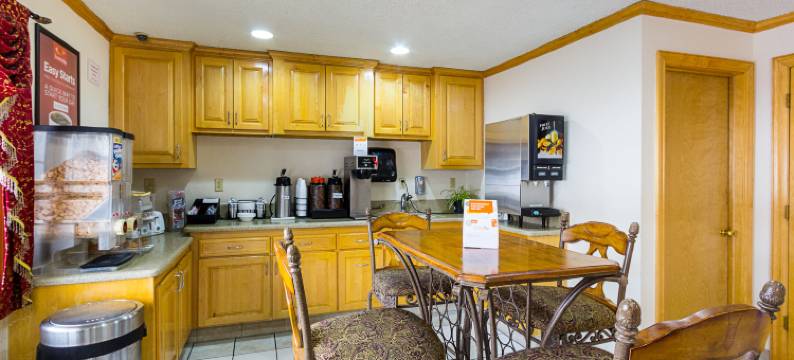 Rodeway Inn West Dodge图片