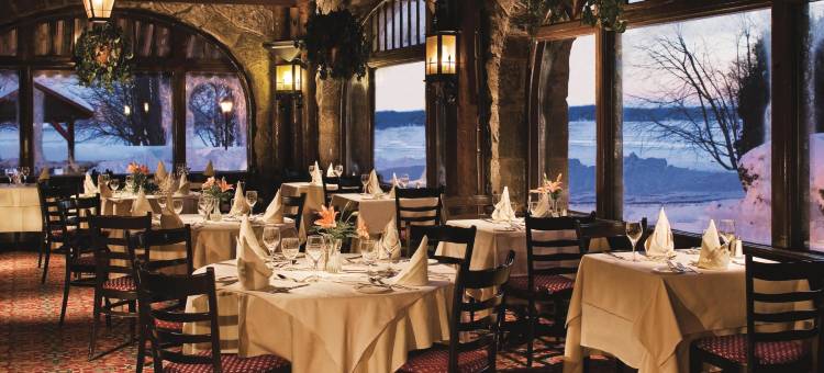 费尔蒙蒙特贝罗城堡酒店(Fairmont le Château Montebello)图片