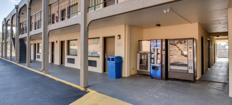 雅典大学区凯艺套房酒店(Quality Inn & Suites Athens University Area)图片