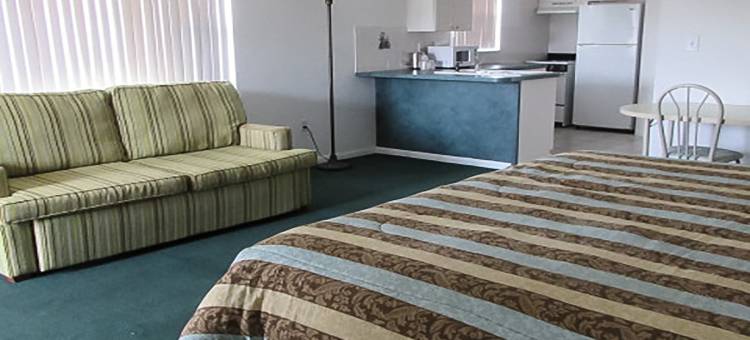 温特黑文湖泊群罗德威套房旅馆(Rodeway Inn & Suites Winter Haven Chain of Lakes)图片