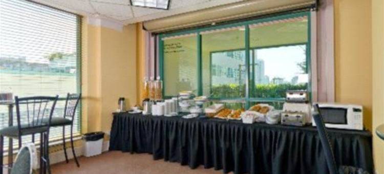 罗瑟达尔罗布森套房酒店(Rosedale on Robson Suite Hotel)图片