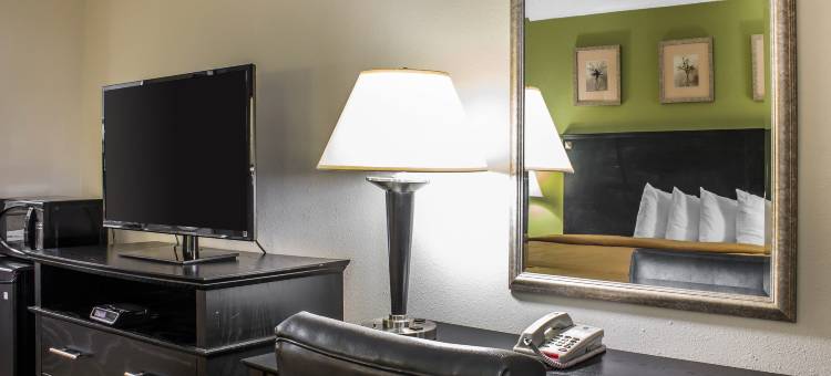 莫林-阔德城凯艺套房酒店(Quality Inn & Suites Moline - Quad Cities)图片