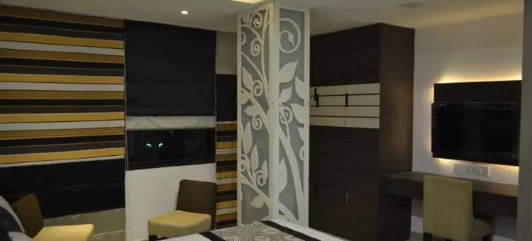 Treebo Trip White Woods图片