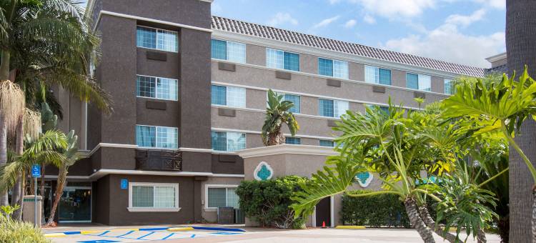 圣迭戈贝斯特韦斯特酒店及套房-动物园/海洋世界区(Best Western Inn & Suites San Diego – Zoo/SeaWorld Area)图片