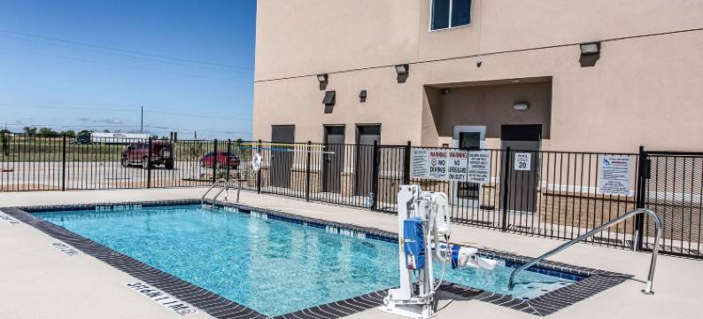 舒适套房酒店(Comfort Inn & Suites Snyder)图片