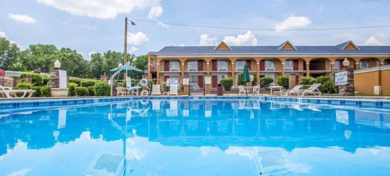 格林伍德25号高速公路凯艺酒店(Quality Inn Greenwood Hwy 25)图片