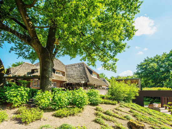 胡格霍尔顿餐厅酒店