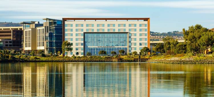 旧金山机场/牡蛎角海滨AC酒店(AC Hotel San Francisco Airport/Oyster Point Waterfront)图片