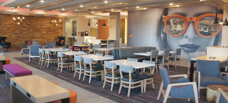 南约旦拉昆塔温德姆套房酒店(La Quinta Inn & Suites by Wyndham South Jordan)图片