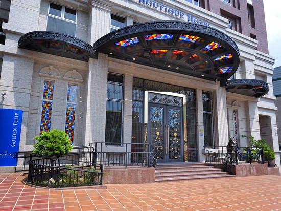 台南荣兴金郁金香酒店