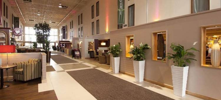 优品迎伦敦希思罗机场T2&T3(巴斯路)酒店(Premier Inn London Heathrow Airport T2 & T3 - Bath Road)图片