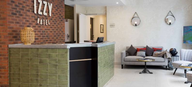 巴黎伊西莱穆利诺伊兹酒店(Hotel Izzy)图片