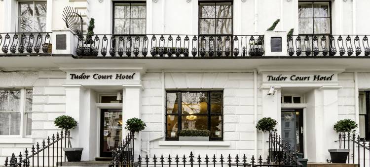 都铎法院酒店(Tudor Court Hotel)图片