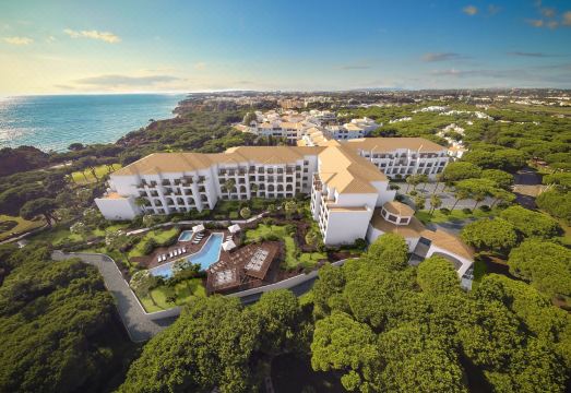 Pine Cliffs Ocean Suites, a Luxury Collection Resort & Spa, Algarve Over view