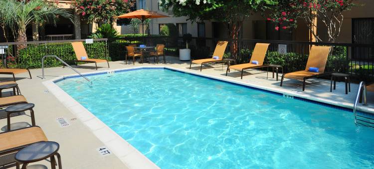 休斯顿霍比机场万怡酒店(Courtyard Houston Hobby Airport)图片