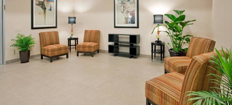 智选假日套房酒店托皮卡北(Holiday Inn Express & Suites Topeka North)图片