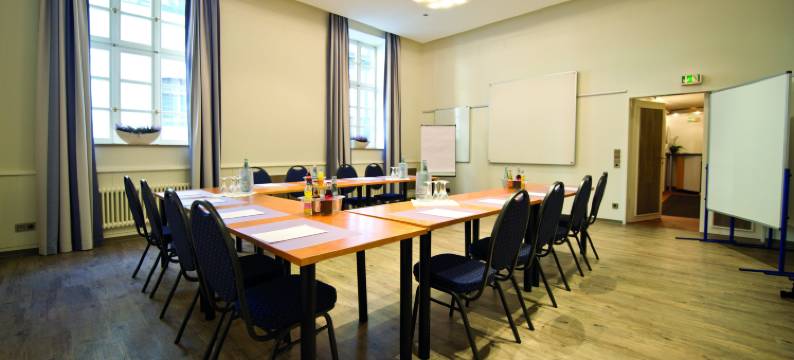 阿尔特瓦尔堡酒店(Alt Warburg)图片