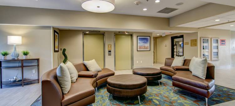 Candlewood Suites 里士满 - 西百老汇 IHG(Candlewood Suites Richmond - West Broad)图片