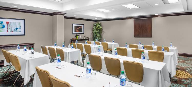 Staybridge Suites 孟菲斯杨木AVE EAST(Staybridge Suites Memphis-Poplar Ave East)图片