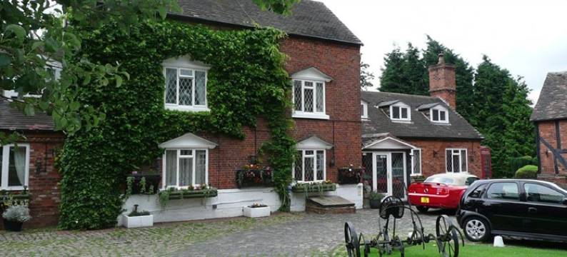 费瑟斯通农场酒店(Featherstone Farm Hotel)图片