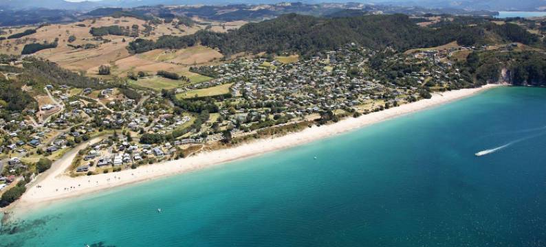海滩度假村塔塔希小屋酒店(Tatahi Lodge Beach Resort)图片