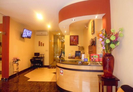 Palau Amazonas Hotel Hotel Overview