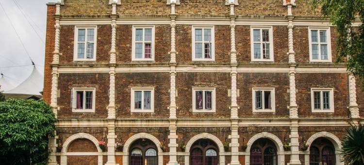 伦敦肯辛顿荷兰公园安居旅馆(Safestay London Kensington Holland Park)图片