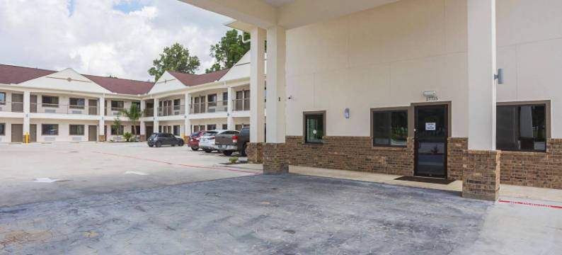 斯普林北 I-45 号州际公路 & 1960 家园旅社(Home Place Inn Spring I-45 North and 1960)图片