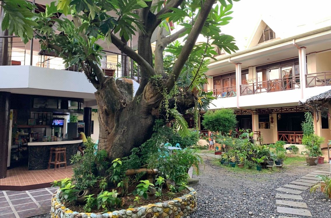 St Vincent Cottages Dee And Timmy Side Hotel Reviews And Room Rates