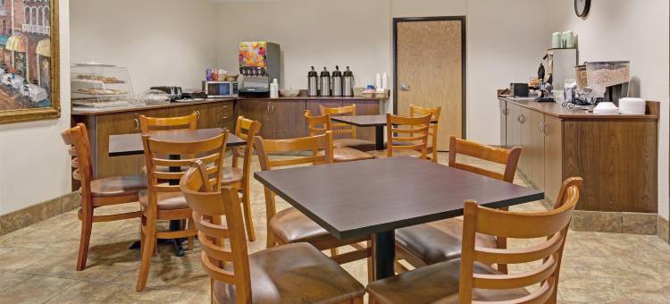 夏延麦客达套房酒店(Microtel Inn & Suites by Wyndham Cheyenne)图片