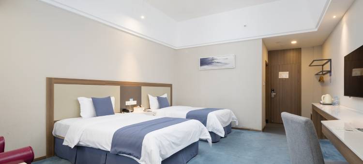 艺龙安云酒店(深圳元芬龙胜地铁站店)图片