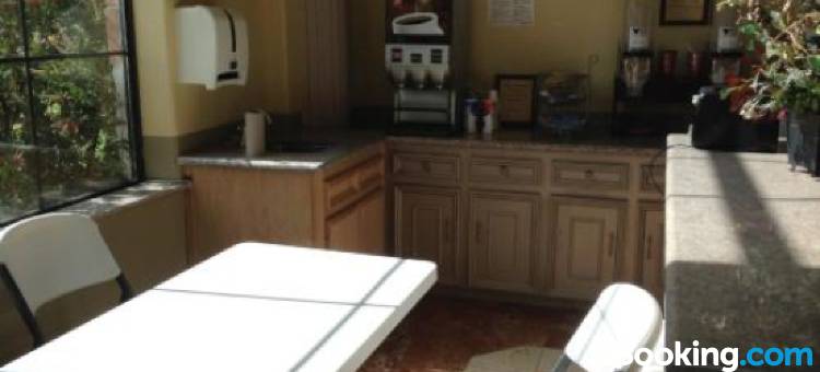 Executive Inn & Suites图片