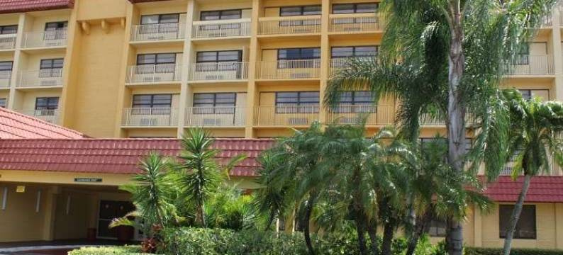 科勒尔斯普林斯大学路拉昆塔温德姆套房酒店(La Quinta Inn & Suites by Wyndham Coral Springs Univ Dr)图片