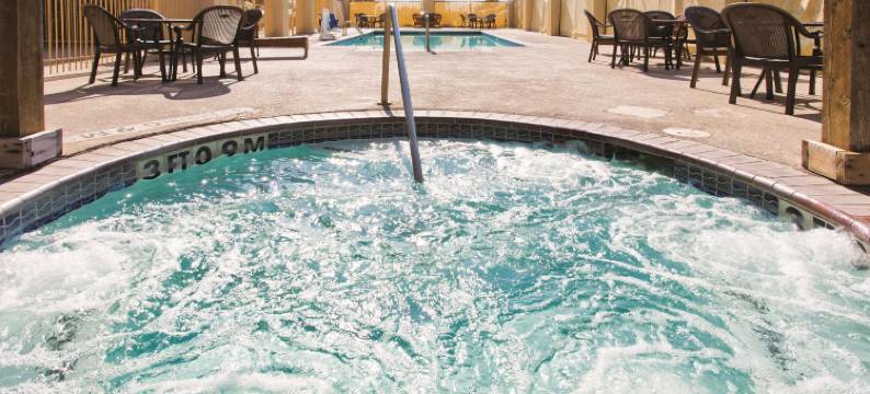 谢茨拉昆塔温德姆套房酒店(La Quinta Inn & Suites by Wyndham Schertz)图片