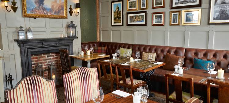 怀特岛温泉酒店 - 格林国王旅馆(Fountain Inn by Greene King Inns)图片