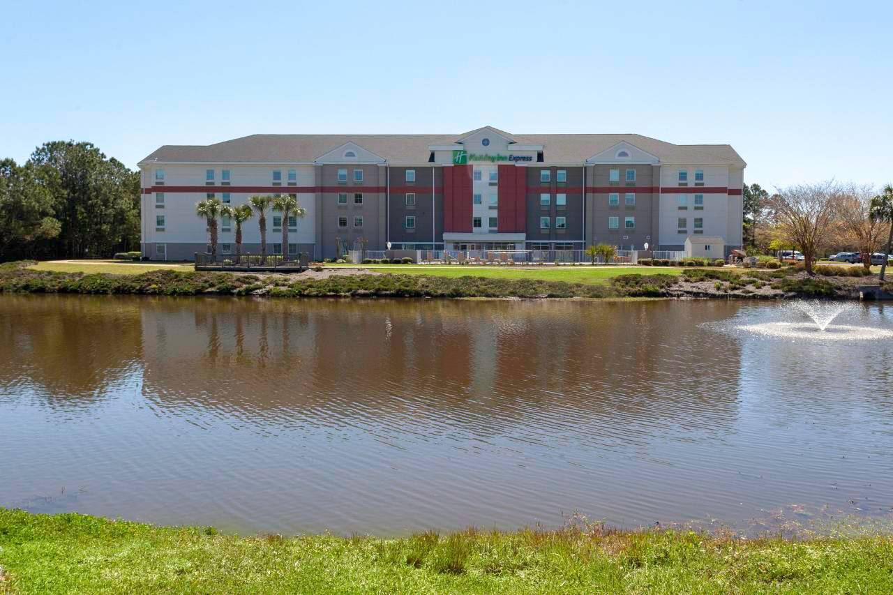 Holiday Inn Express 默特尔比奇百老汇@散化(Holiday Inn Express MYRTLE BEACH-BROADWAY@THE BCH by IHG)