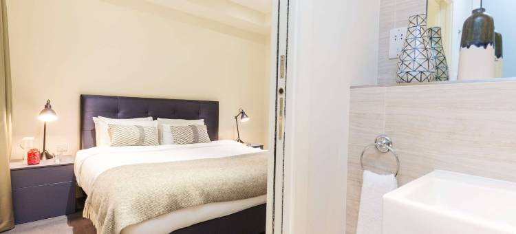 塔桥原住民(Native Tower Bridge)图片