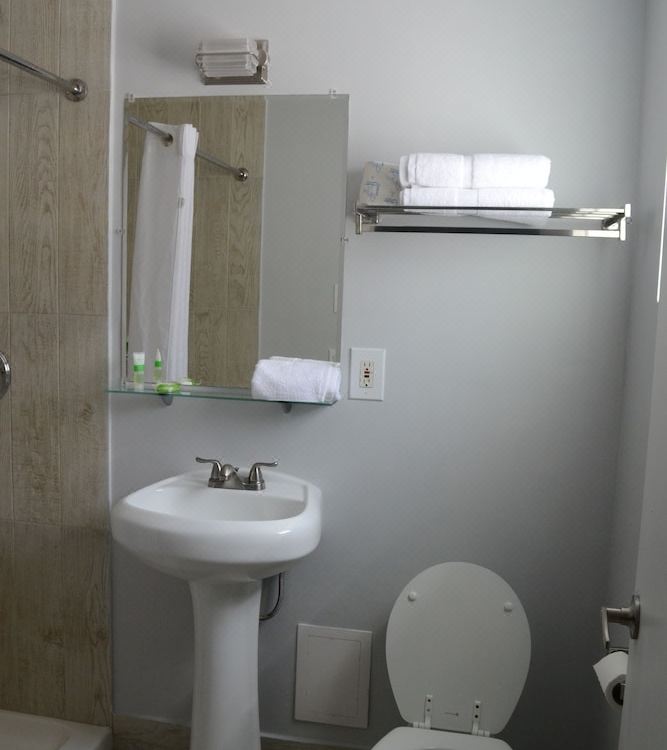 Wishes Biscayne Motel Hotel Reviews And Room Rates - 