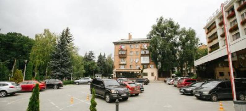 布科维纳酒店(Bukovyna Hotel)图片