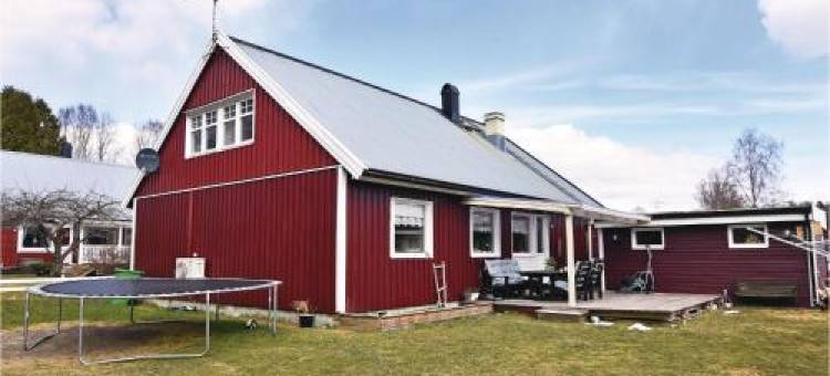 Three-Bedroom Holiday Home in Forshaga图片