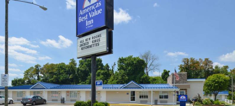 圣克莱尔斯维尔惠灵美洲最佳价值酒店(Americas Best Value Inn St. Clairsville/Wheeling)图片