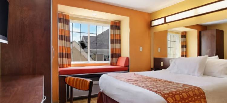 艾诺拉哈里斯堡贝斯特韦斯特优质套房酒店(Best Western Plus Harrisburg Mechanicsburg)图片