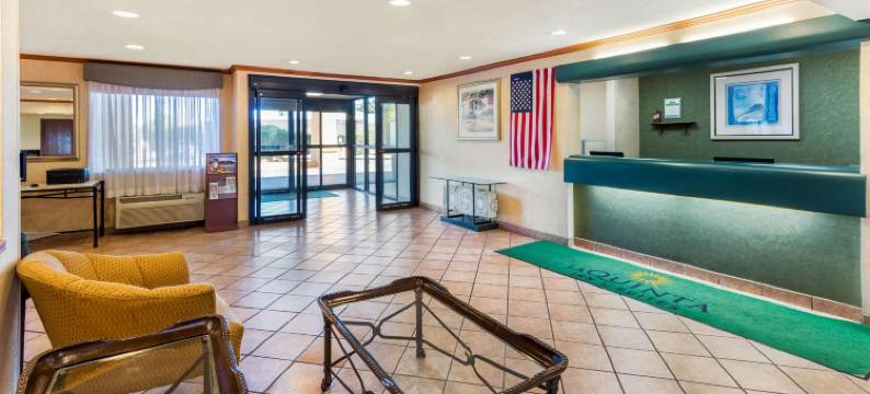 拉斯克鲁塞斯奥甘山拉昆塔温德姆套房酒店(La Quinta Inn & Suites by Wyndham Las Cruces Organ Mountain)图片