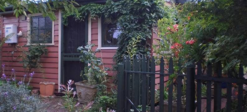 布拉塞得花园小屋旅馆(Braeside Garden Cottages)图片