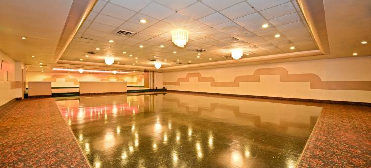 本顿港温德姆豪生酒店(Howard Johnson by Wyndham Benton Harbor/St. Joseph)图片