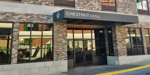 摩根敦學者飯店 - 希爾頓啟繽精選飯店