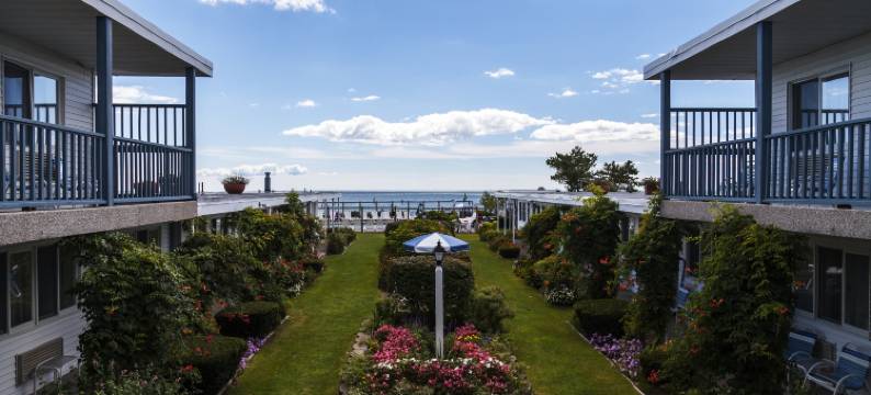 蓝水度假村(Blue Water Resort)图片