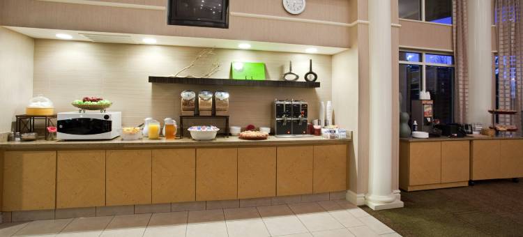 丹佛机场DIA拉昆塔温德姆套房酒店(La Quinta Inn & Suites by Wyndham Denver Airport Dia)图片