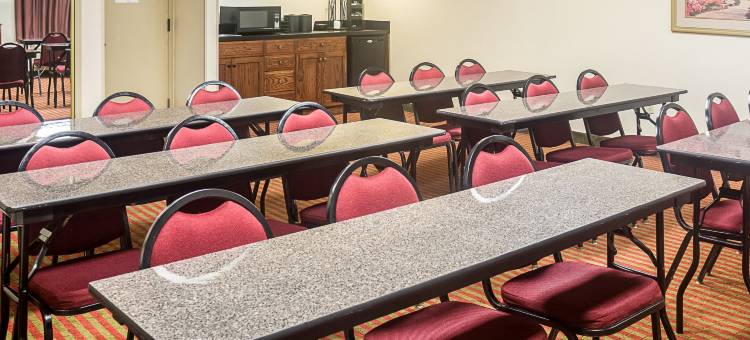 纽波特纽斯-汉普顿I-64舒适酒店(Comfort Inn Newport News - Hampton I-64)图片